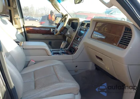 2012 Lincoln Navigator L z USA, uszkodzony, nr VIN 5LMJJ3J57CEL03712